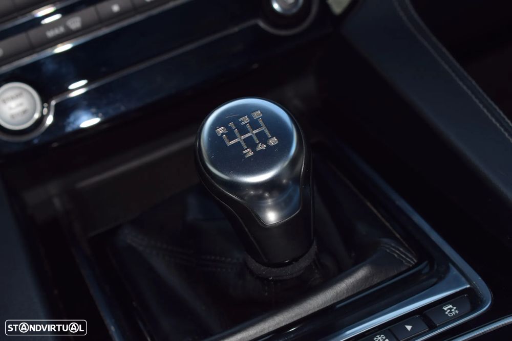 Jaguar F-Pace 2.0 i4D R-Sport - 45