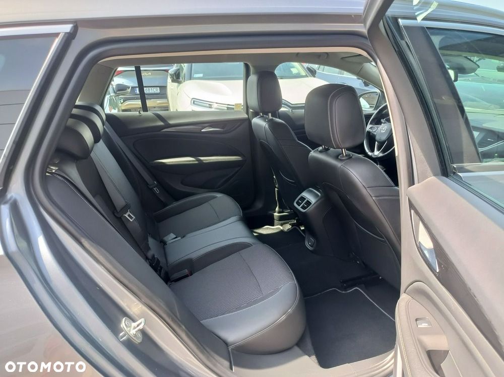 Opel Insignia - 31
