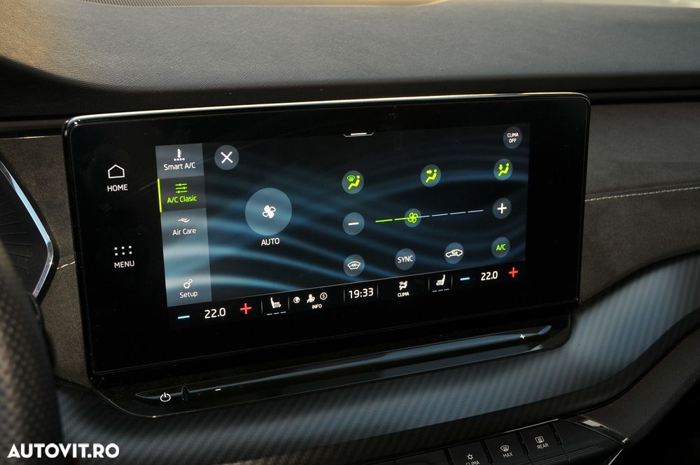 Skoda Octavia 2.0 TSI DSG RS - 17
