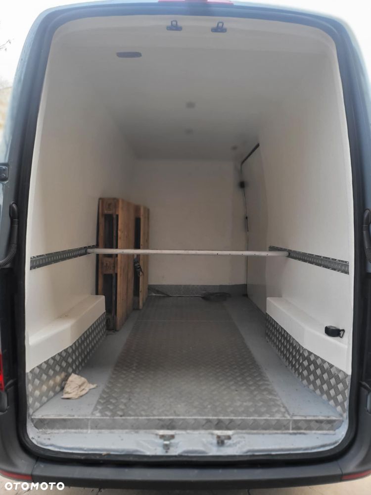 Mercedes-Benz Sprinter - 19