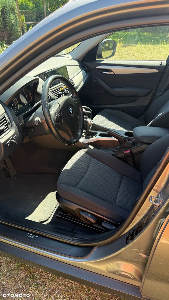 BMW X1 sDrive18d - 12