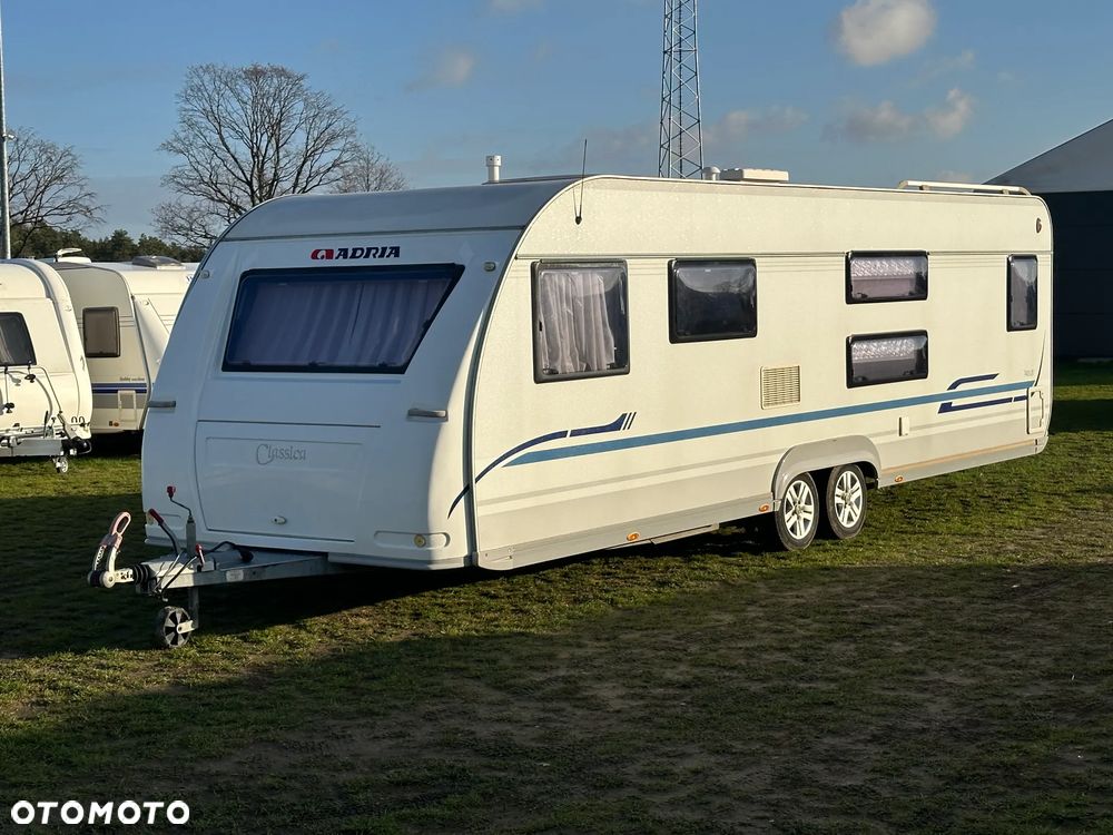 Adria CLASSICA 743 UT z Alde i nową markizą- 9 osobowa. - 2