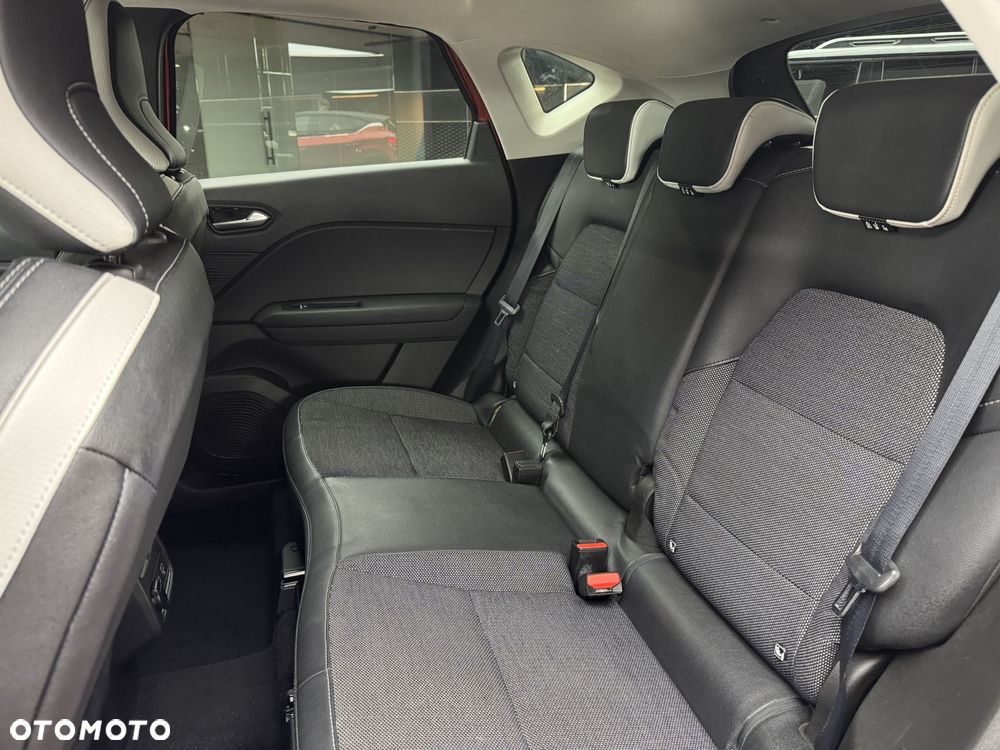 Renault Captur 1.6 E-TECH Plug-In Intens - 15