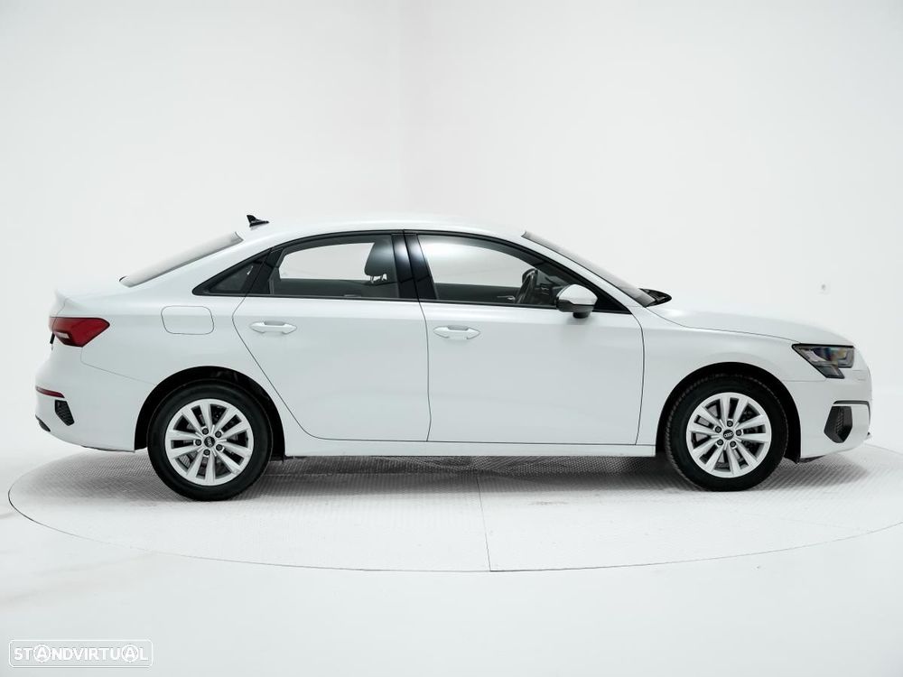 Audi A3 Limousine 30 TDI - 2