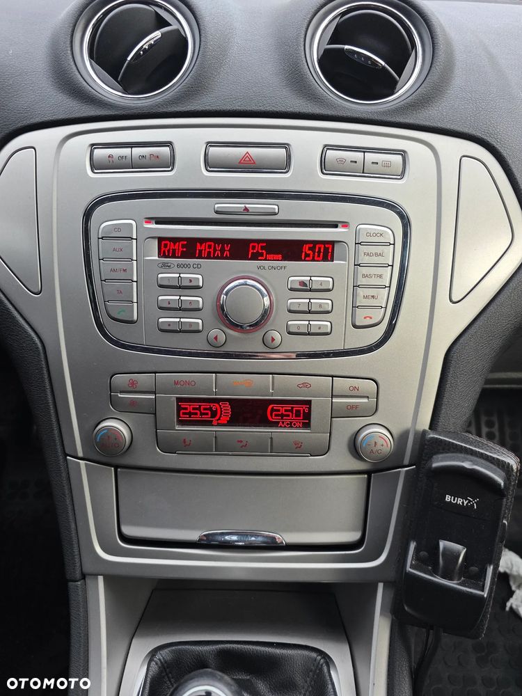 Ford Mondeo 2.0 TDCi Titanium S - 13