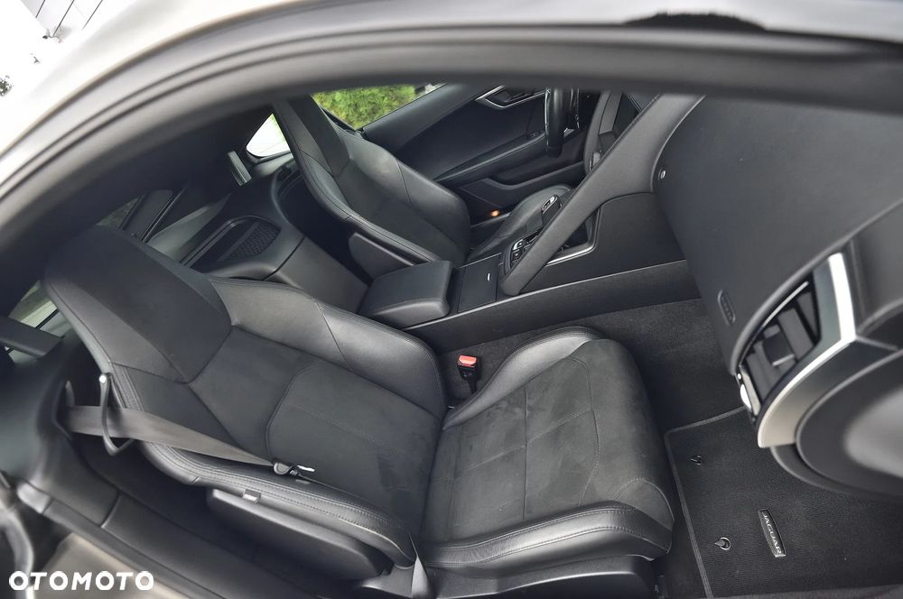 Jaguar F-Type Coupe P300 R-Dynamic - 29