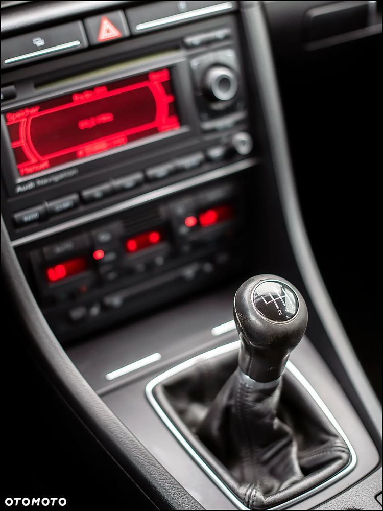 Audi A4 Avant - 30