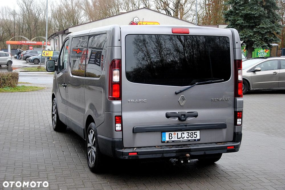 Renault Trafic 2.0 dCi - 7