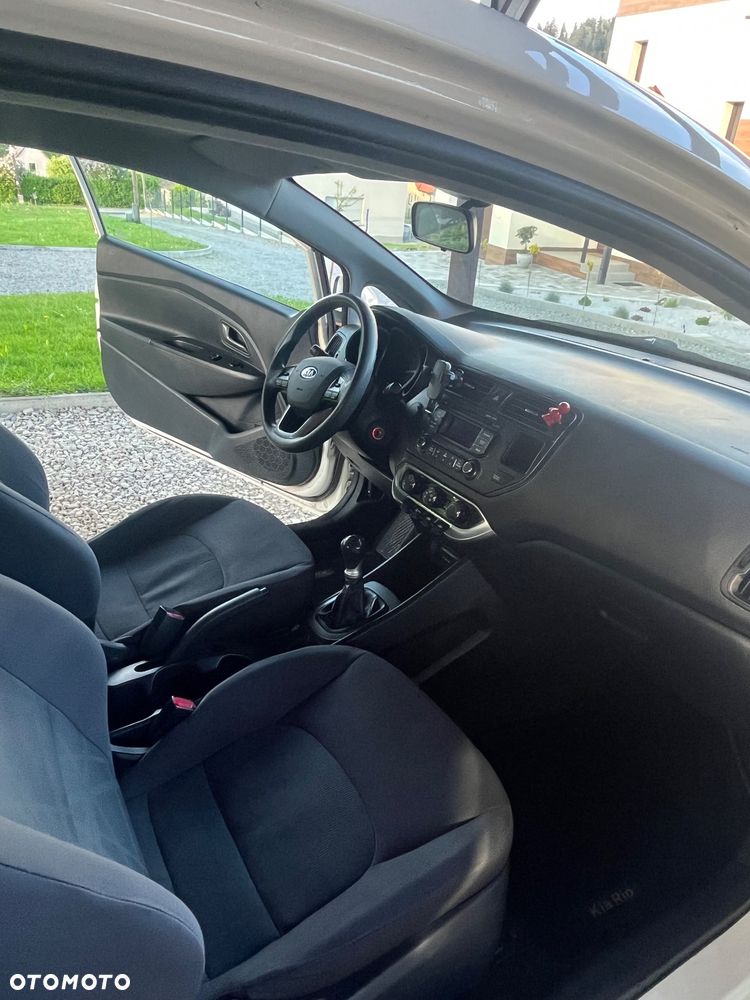 Kia Rio 1.2 Business Line - 11