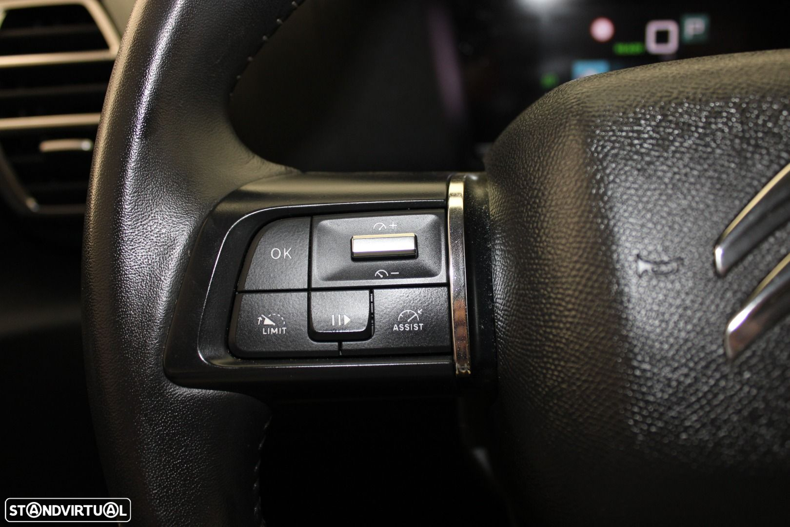 Citroën e-C4 50 kWh E-Series Collection - 12
