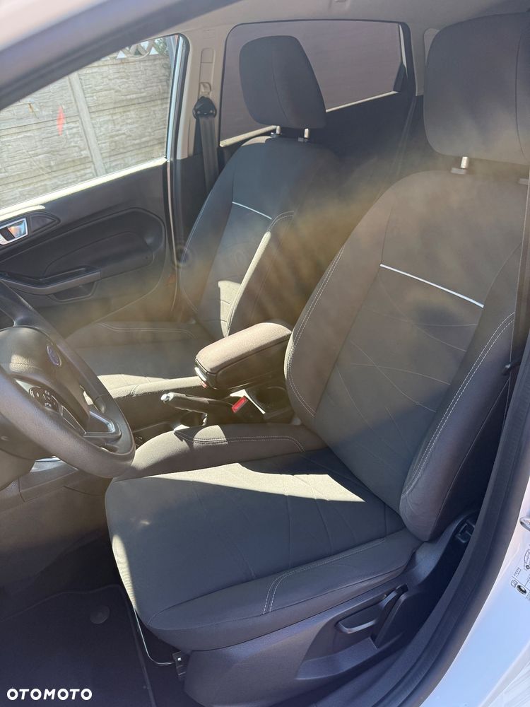 Ford Fiesta - 19