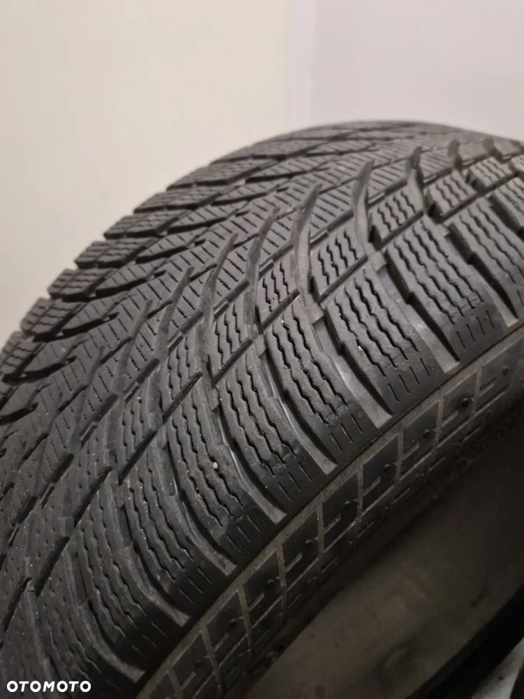 Nokian WR SNOWPROOF P 235/45R18 98V - 3