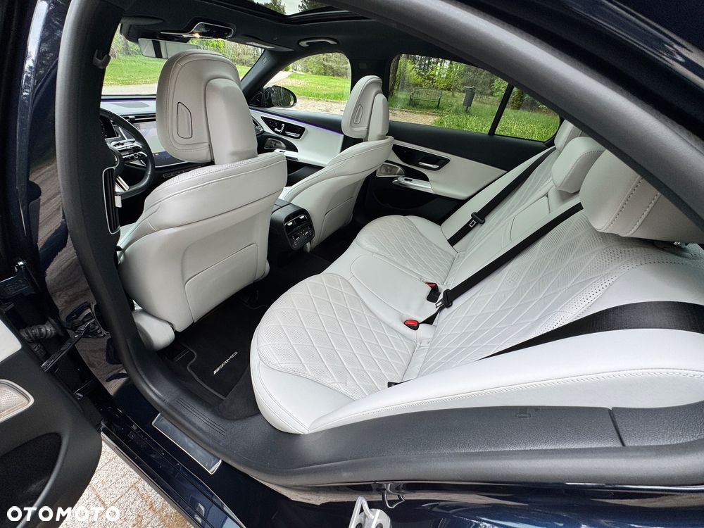 Mercedes-Benz Klasa E 220 d mHEV 4-Matic Exclusive 9G-Tronic - 16