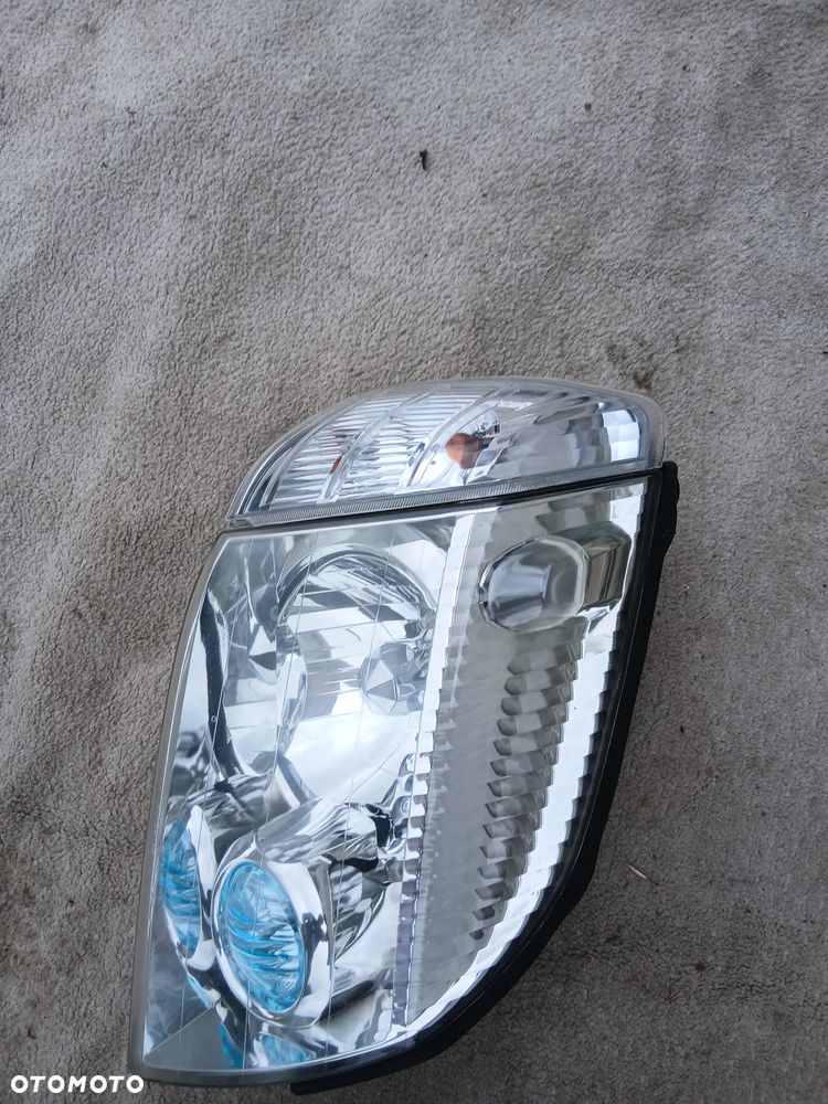 LAMPA PRZEDNIA LEWA I PRAWA NISSAN X-TRAIL T-30 EUROPA - 5