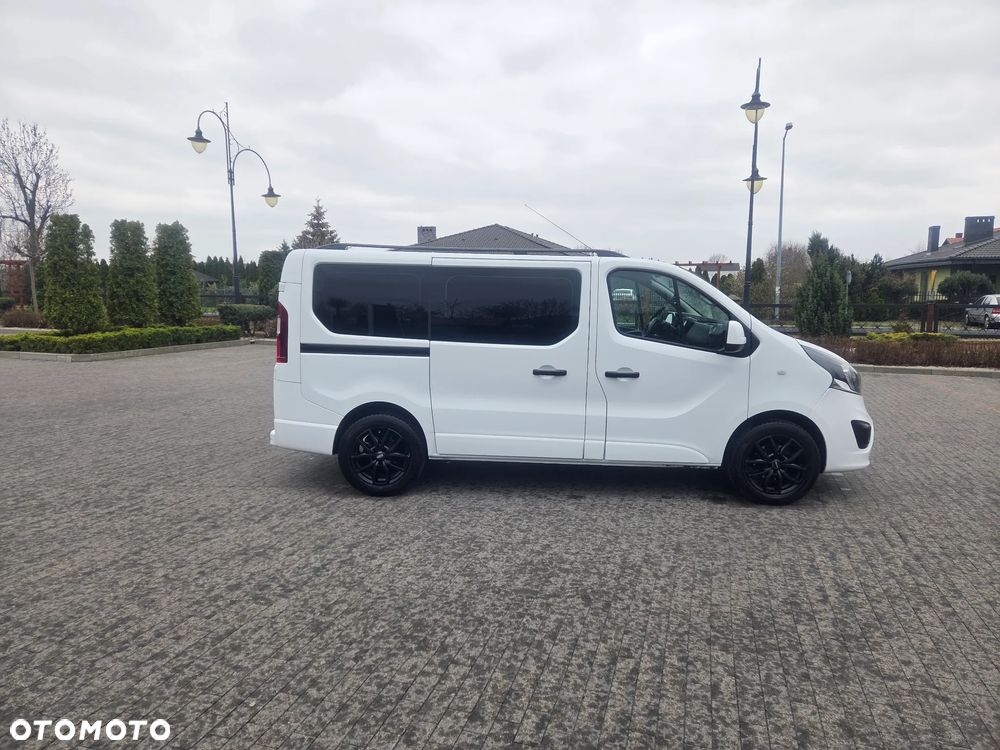 Opel Vivaro - 11