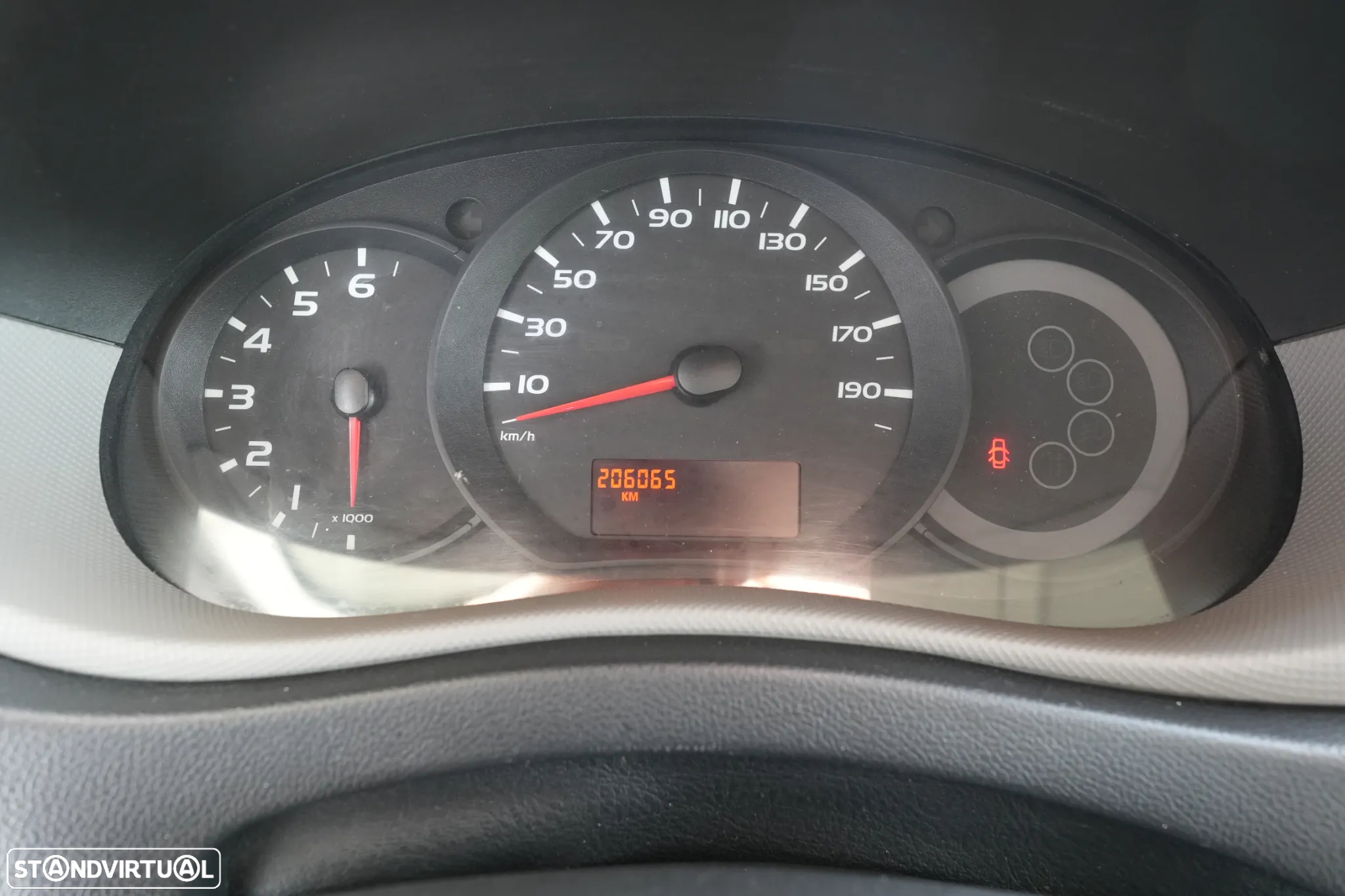 Renault Master Contentor 2.3DCI 125cv - 11