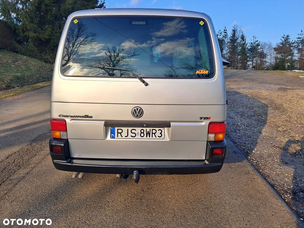 Volkswagen Caravelle - 6