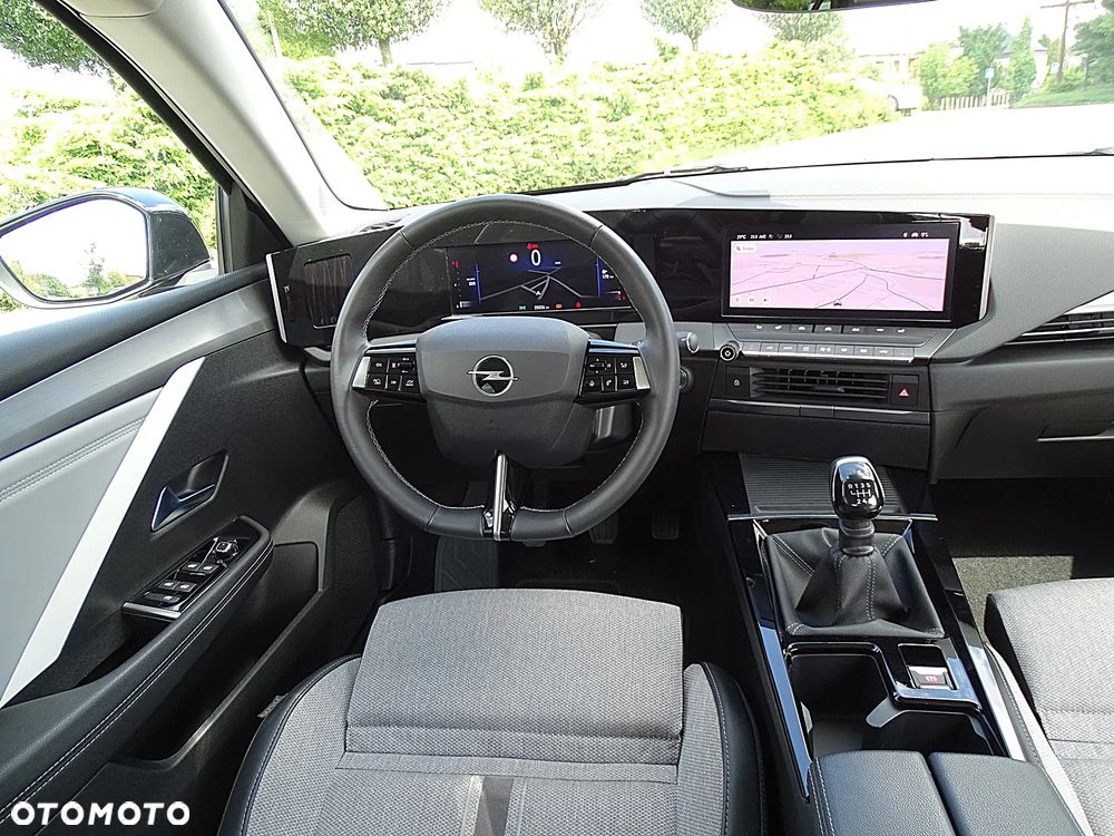 Opel Astra 1.2 Turbo GS - 8