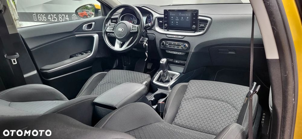 Kia XCeed 1.6 CRDi Eco-Dynamics+ (48V Mild-Hybrid) VISION - 16