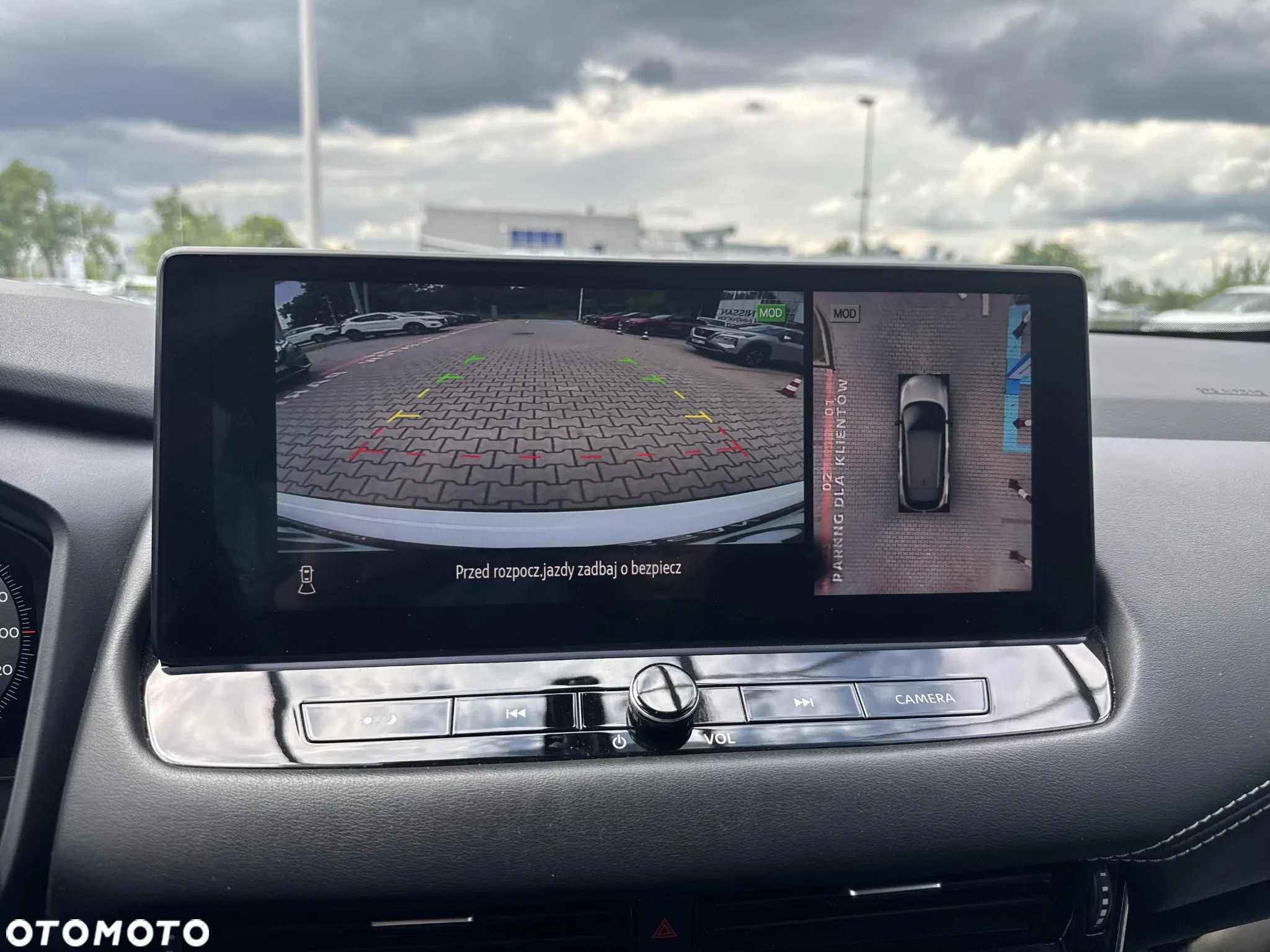 Nissan Qashqai 1.3 DIG-T mHEV N-Connecta Xtronic - 24