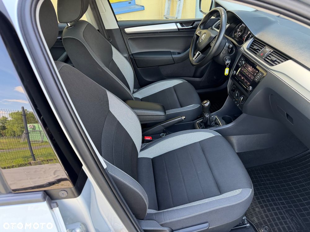 Skoda RAPID 1.0 TSI Ambition - 23