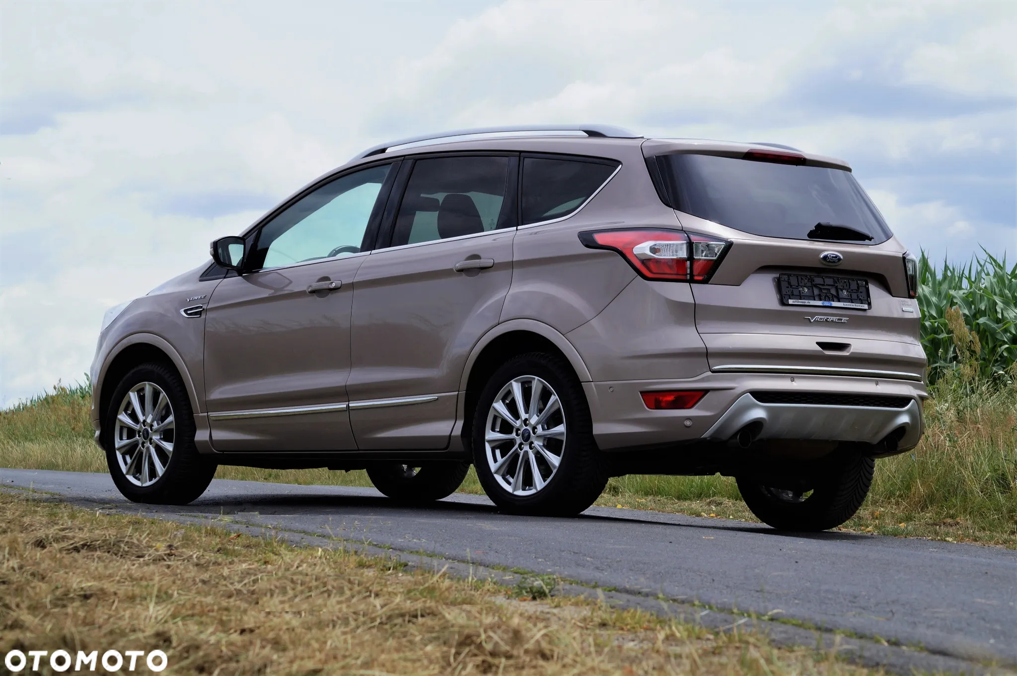 Ford Kuga - 10
