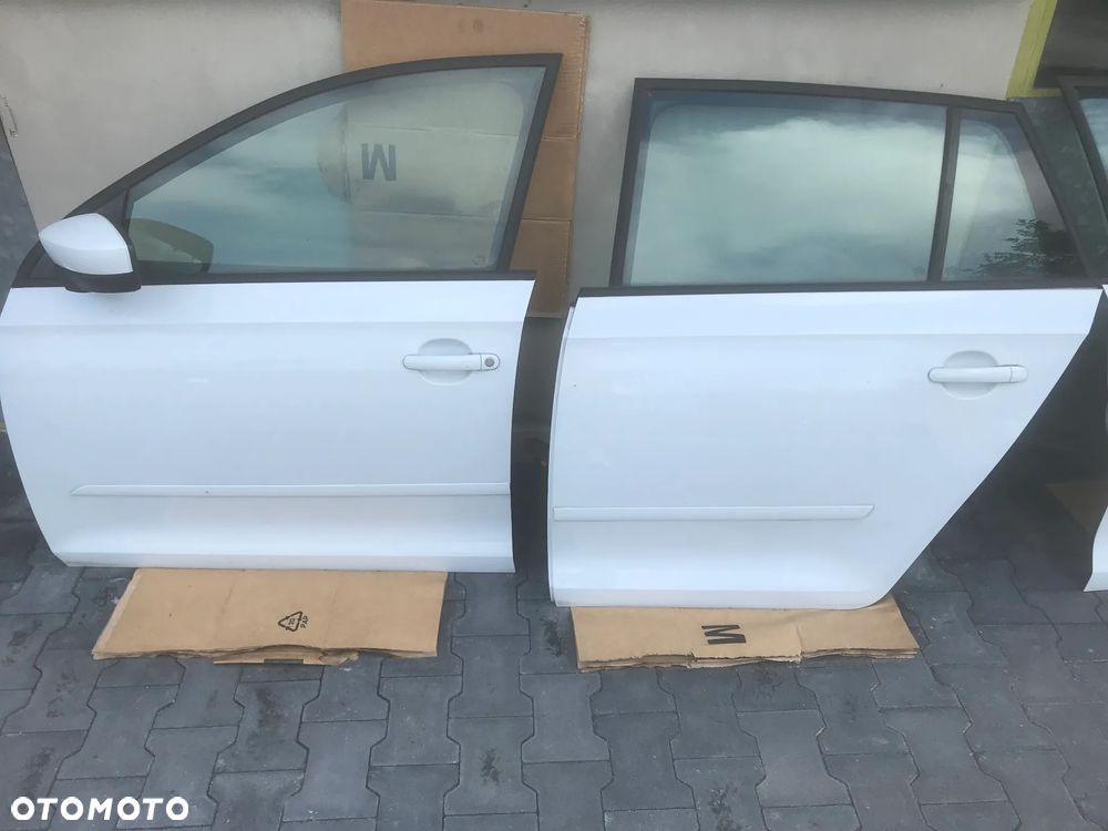 Skoda Rapid 12- Drzwi Lewe Lewy Przód Tył LF9E Idealne - 1