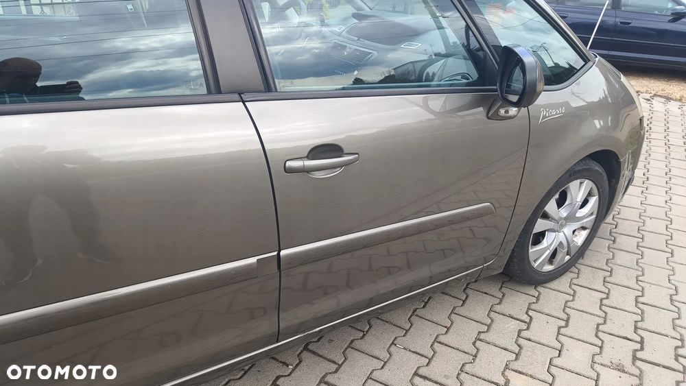 Citroën C4 Grand Picasso 2.0 16V 7-Sitzer EGS6 Exclusive - 13