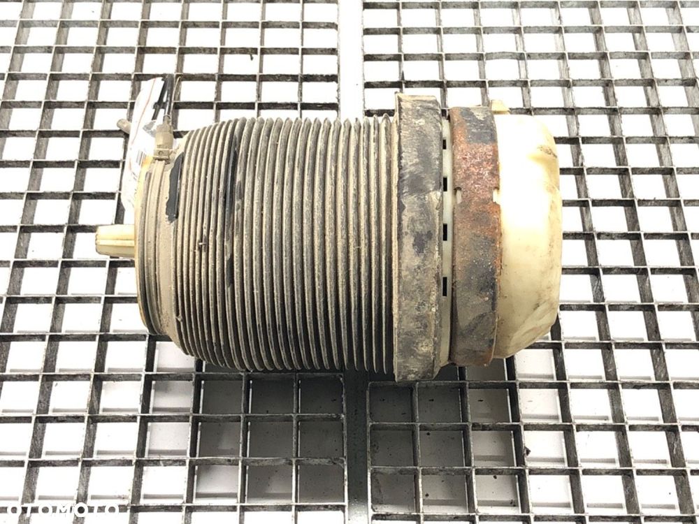 PODUSZKA ZAWIESZENIA PRAWY TYŁ - 180.00 PLN - AUDI A6 C6 Avant (4F5) 2004 - 2011 3.0 TDI quattro - 1