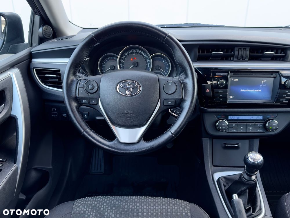 Toyota Corolla - 19