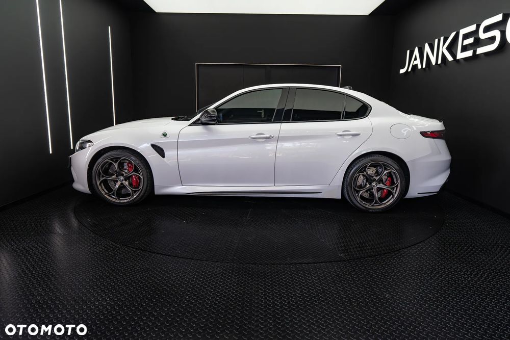 Alfa Romeo Giulia 2.9 Bi Turbo V6 Quadrifoglio - 6