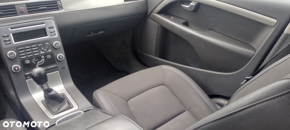 Volvo V70 D3 Kinetic - 25