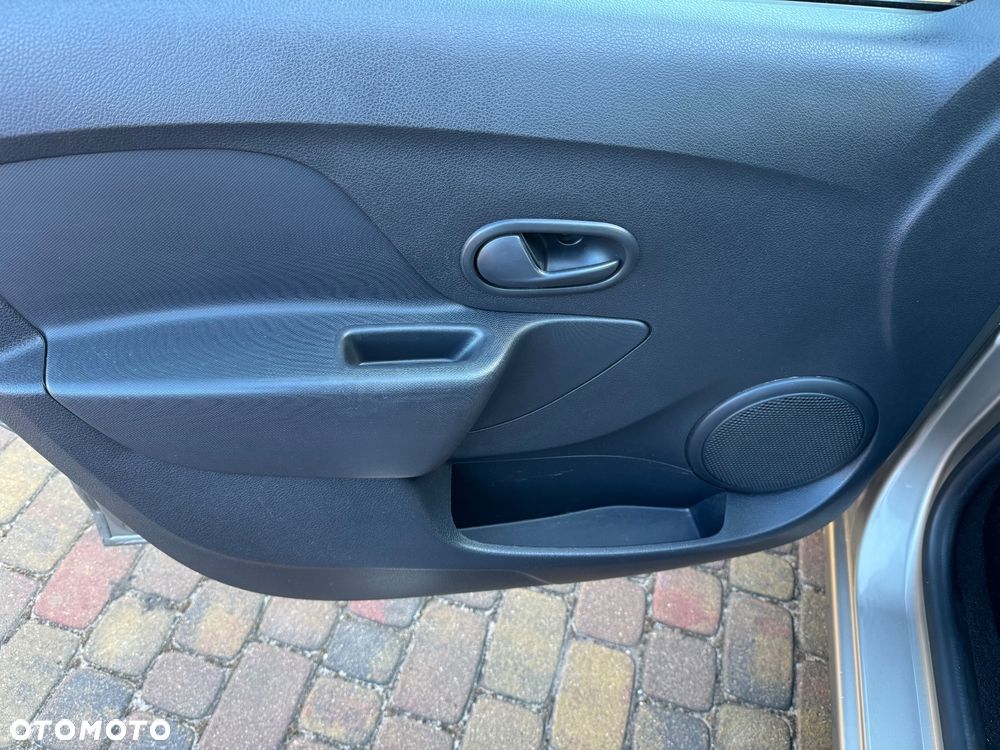 Dacia Sandero 1.2 16V - 19