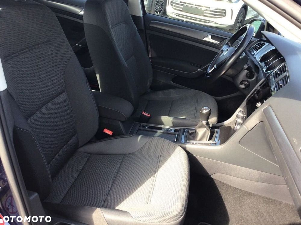 Volkswagen Golf VII 1.6 TDI BMT Comfortline - 17
