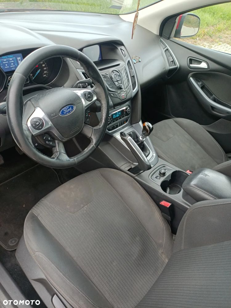 Ford Focus - 8