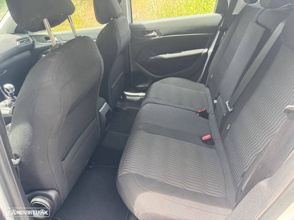 Peugeot 308 SW 1.6 BlueHDi Active - 16
