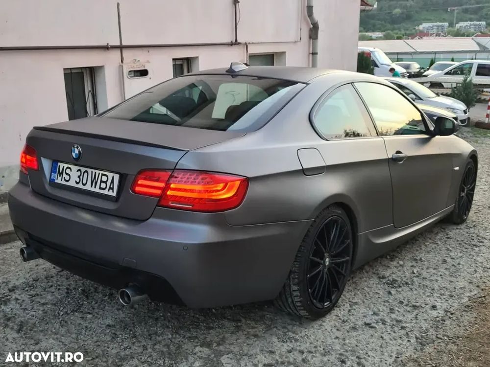 BMW Seria 3 320d xDrive Aut. Edition Exclusive - 3