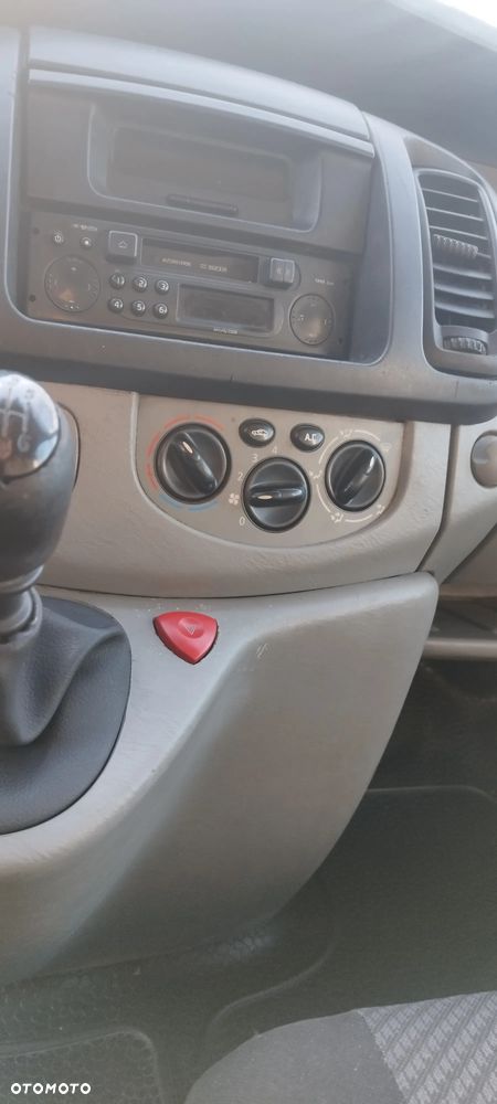 Renault Trafic - 8
