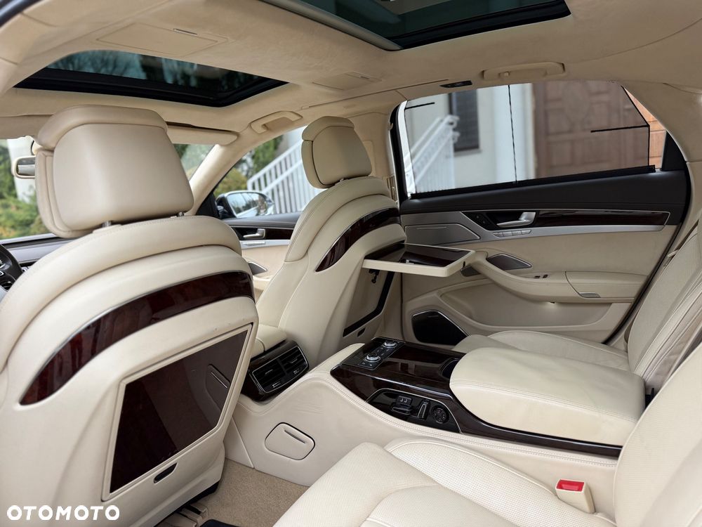Audi A8 6.3 W12 FSI L Quattro - 17