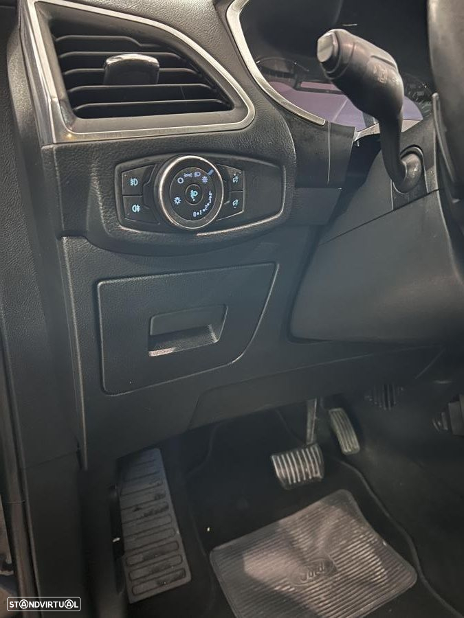 Ford S-Max 2.0 TDCi Titanium Powershift - 6