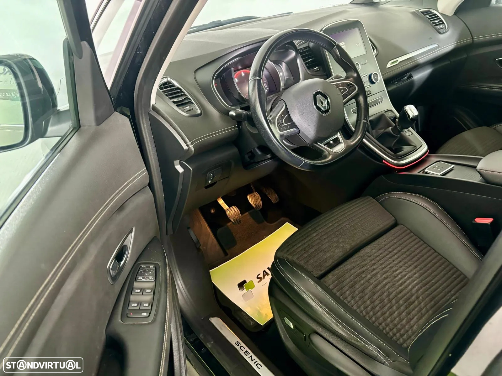 Renault Grand Scénic 1.6 dCi Bose Edition SS - 20