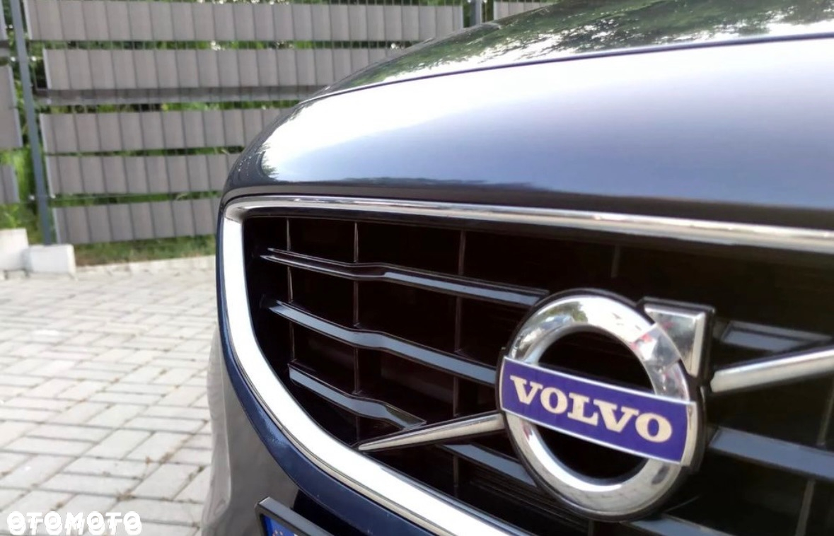 Volvo V40 D3 Momentum - 6