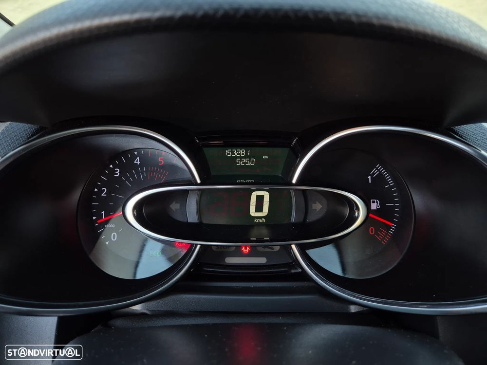 Renault Clio Sport Tourer 1.5 dCi GT Line - 23
