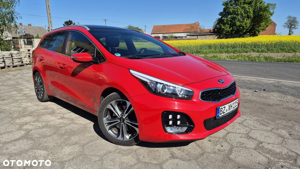 Kia Ceed 1.6 CRDi 136 ISG GT Line - 29