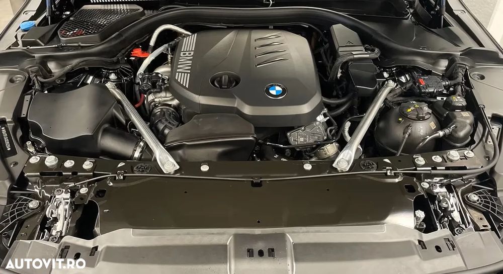 BMW Seria 5 520d AT MHEV - 11