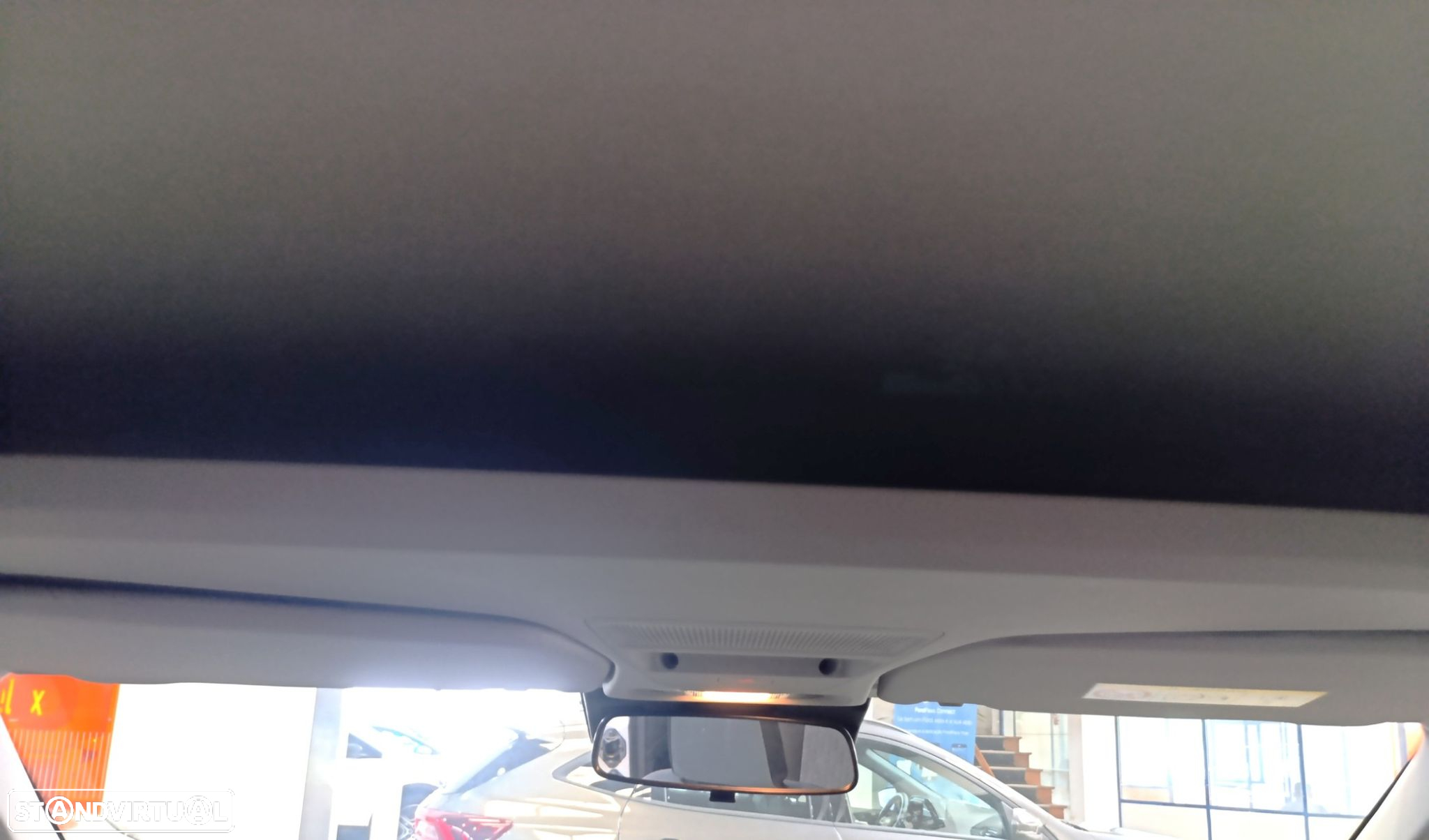 Ford Tourneo Courier 1.0 EcoBoost Titanium - 11