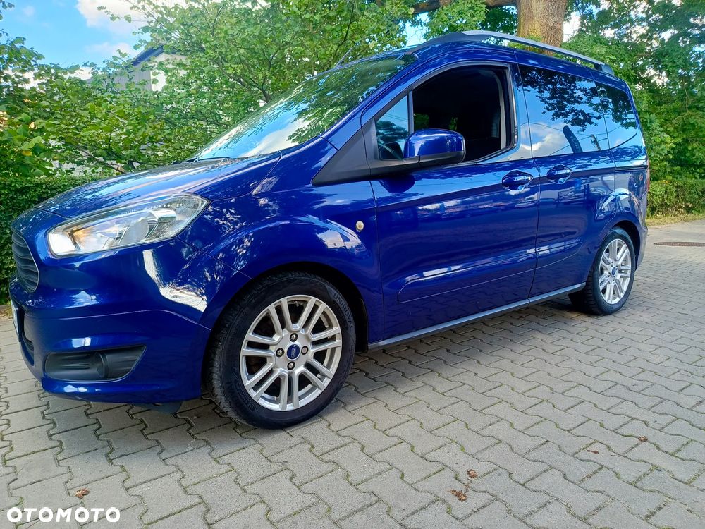 Ford Tourneo Courier 1.0 EcoBoost Titanium - 11