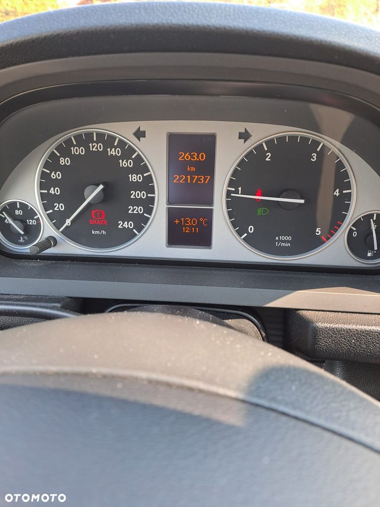 Mercedes-Benz Klasa B 180 CDI - 10