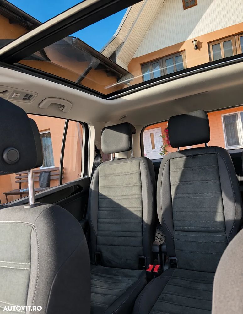 Volkswagen Touran 2.0 TDI DSG Highline - 4