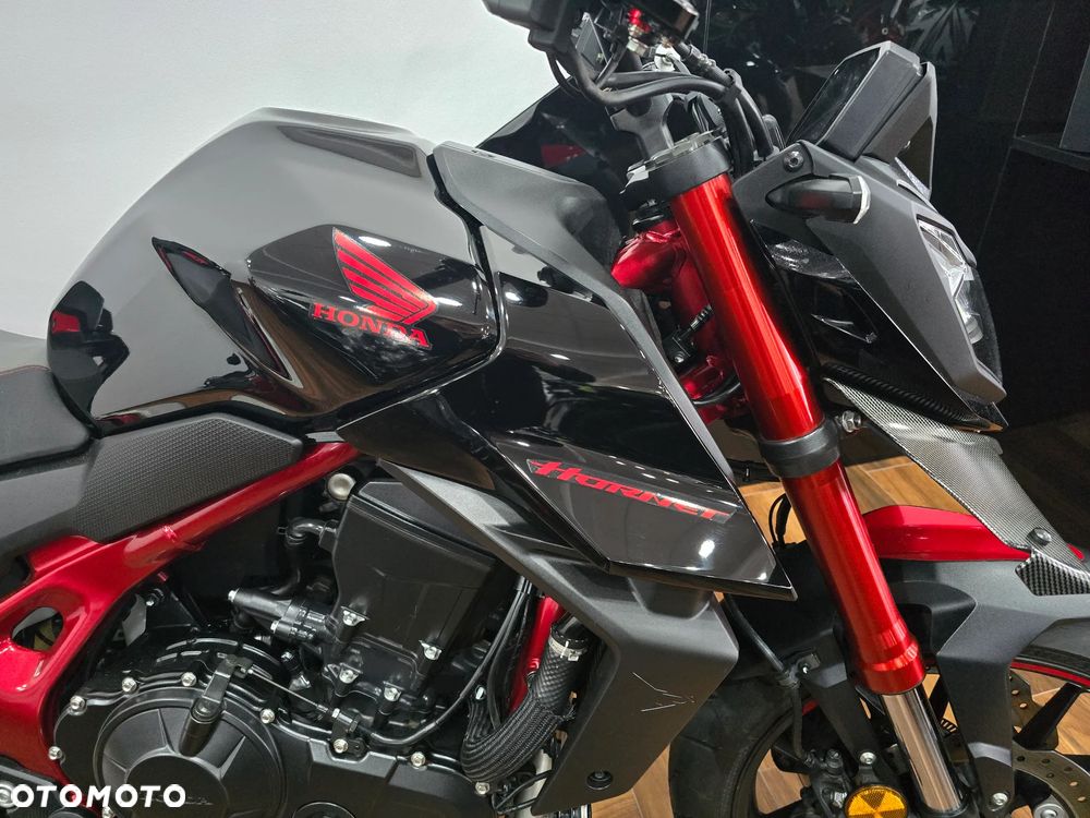 Honda Hornet - 25
